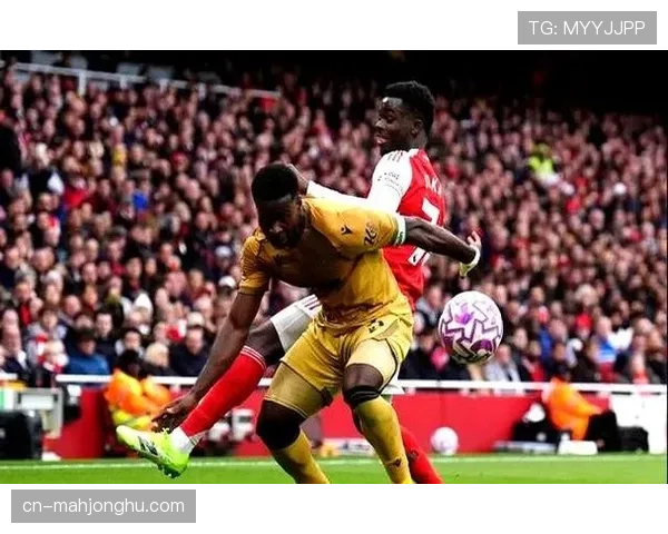 战术板：阿尔特塔的临场变阵如何击溃布莱顿的中场体系